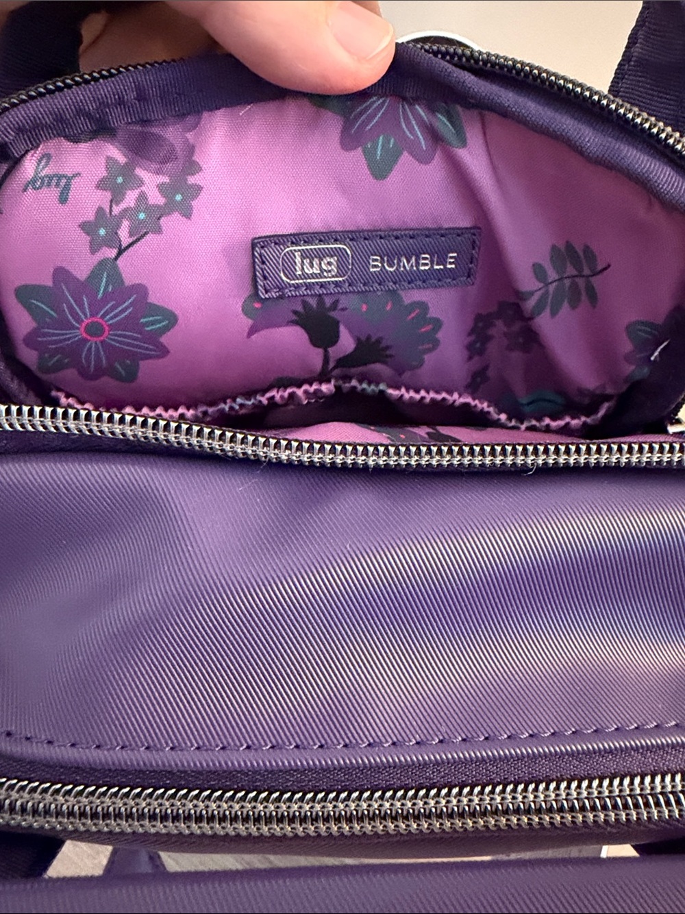 Lug Bumble Concord Purple Crossbody Tote - Compact Everyday Bag - NWT - Picture 4 of 5